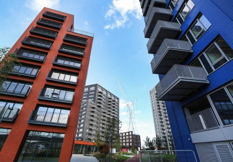 Glazuursteen Blauw Standaard, Rood Standaard en Wit Standaard SP WF | Nieuwbouw Appartementen | London City Island | Architect: Glenn Howells Architects | Client: London City Island | Photographer: Michael Molloy