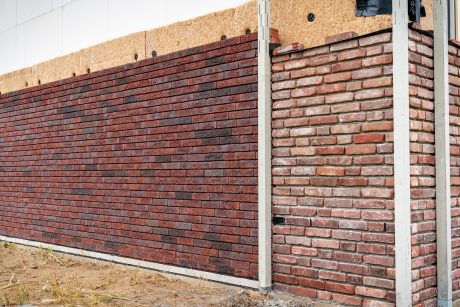 Blauwrood Genuanceerd HV ClickBrick Pure. Opdrachtever: Wonion. Architect: Arnoo Holleman, Architektengroep Gelderland. Aannemer: Bouwbedrijf Klanderman. Herontwikkeling sociale huurwoningen met ClickBrick Pure | Silvolde