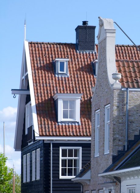 Oude Holle 451 Vieilli Blauw Gesmoord en Oude Holle 451 Vieilli Rood | Nieuwbouw 2-onder-1-kapwoningen | Nautisch Kwartier, Huizen | Architect: Wijbenga Architecten & Adviseurs, Sneek | Completion Date: 2007-01-01