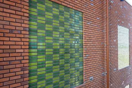 Nieuwbouw Acmesa toren, Assen | Gevelbakstenen: Zwart, Moana, Blauwrood Genuanceerd, Andalucia, Veldbrons Gesinterd, Marziale, Passiebloem, Goudsbloem, Hoornbloem, Pearl Tahiti en Pearl Malaysia | Straatbaksteen: Padova DF