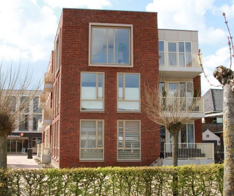 Timm-Antiek HV CB & Menton HV CB, ClickBrick Pure. Architect: Opzoom Architecten. Verwerker: Wessels Bouwgroep. Nieuwbouw appartementen en commerciële ruimte | Lichtenvoorde. 