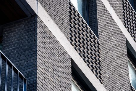 Agora Agaatgrijs HV EcoBrick. Architect: Ivar van der Zwan, Workshop Architecten. Projectontwikkelaar: VORM. Aannemer: Hillen & Roosen. Nieuwbouw appartementen | De Keizer, Amsterdam