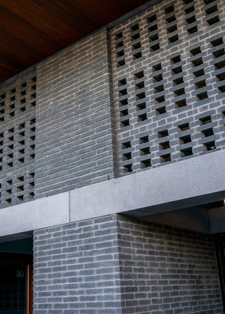 Agora Agaatgrijs HV EcoBrick. Architect: Ivar van der Zwan, Workshop Architecten. Projectontwikkelaar: VORM. Aannemer: Hillen & Roosen. Nieuwbouw appartementen | De Keizer, Amsterdam