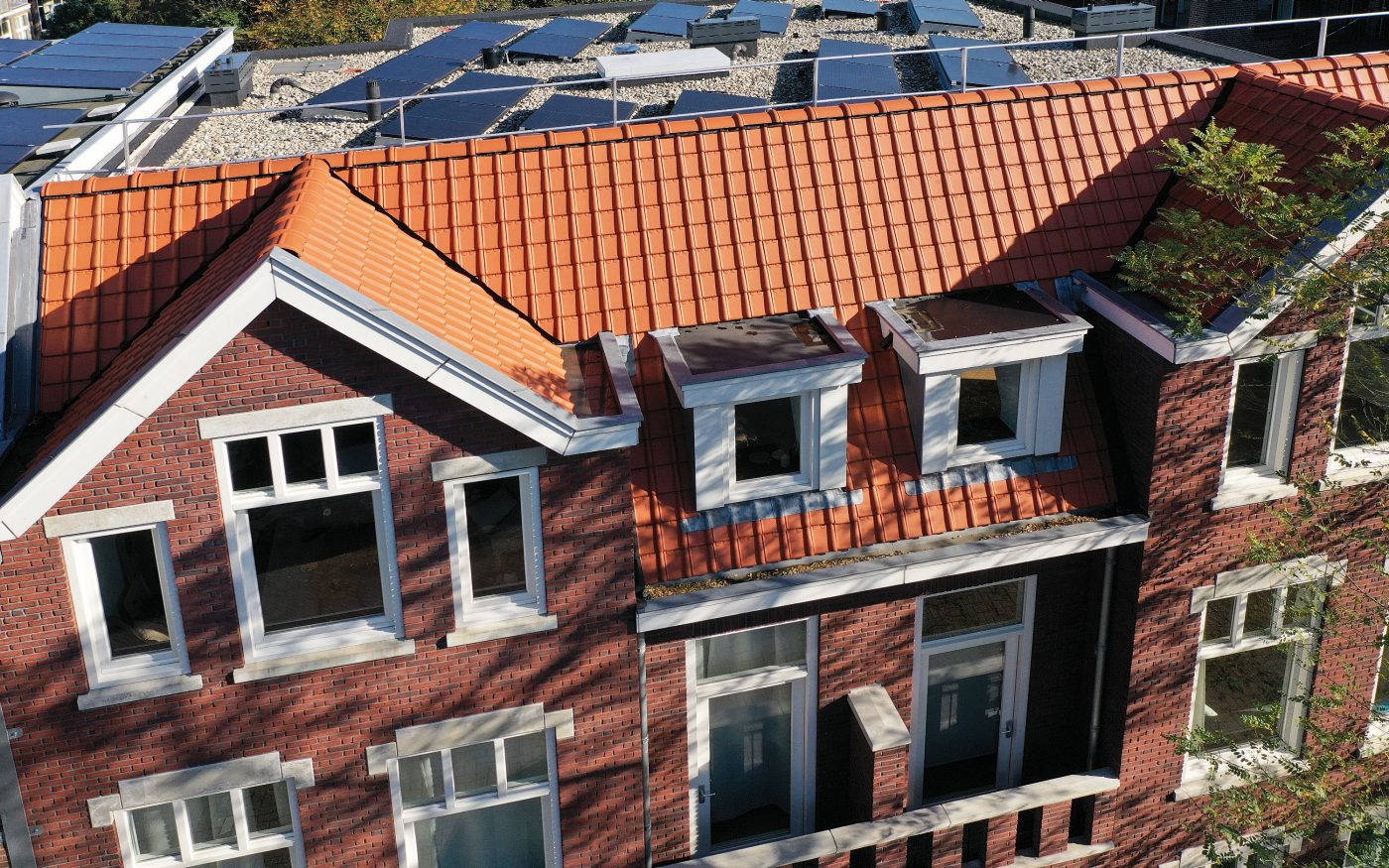 Nieuwbouw 6 appartementen | Bachmanstraat, Benoordenhout Den Haag | Gevelbaksteen: Forum Pampas HV Ecobrick | Dakpan: Tuile du Nord 44 natuurrood | Architect: Bureau Kroner