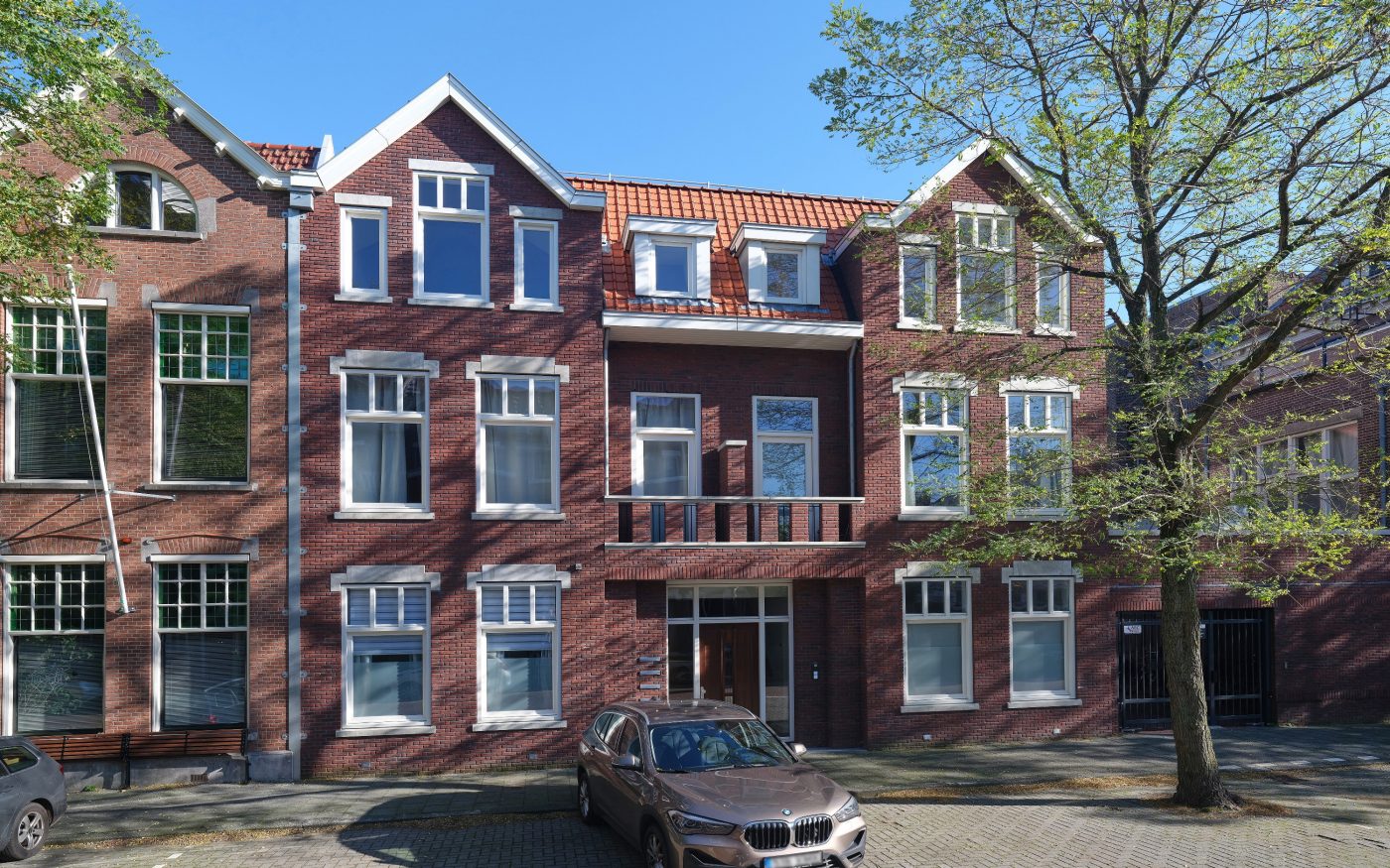 Nieuwbouw 6 appartementen | Bachmanstraat, Benoordenhout Den Haag | Gevelbaksteen: Forum Pampas HV Ecobrick | Dakpan: Tuile du Nord 44 natuurrood | Architect: Bureau Kroner