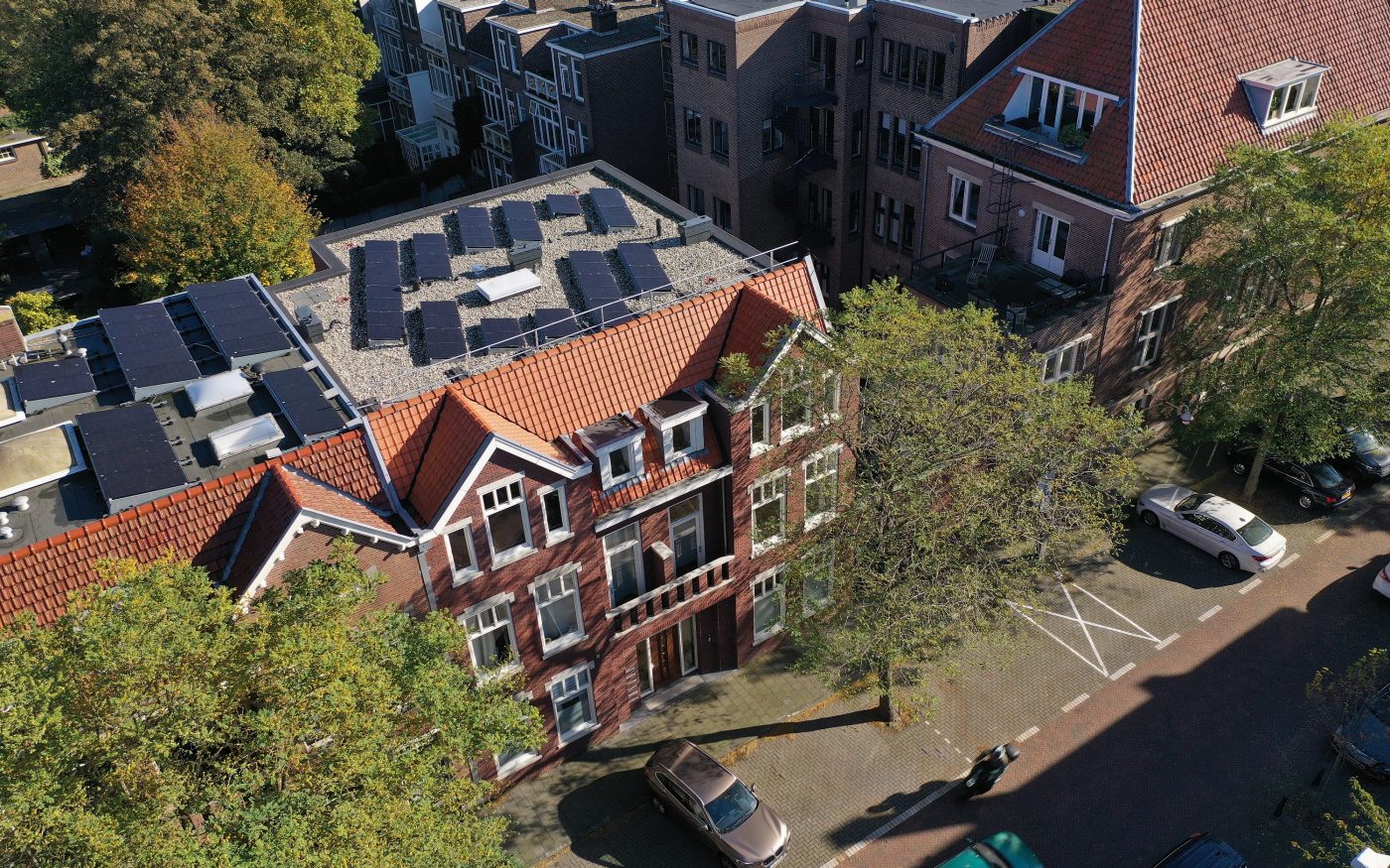Nieuwbouw 6 appartementen | Bachmanstraat, Benoordenhout Den Haag | Gevelbaksteen: Forum Pampas HV Ecobrick | Dakpan: Tuile du Nord 44 natuurrood | Architect: Bureau Kroner