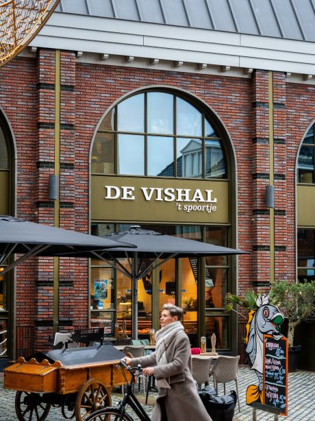 Nieuwbouw FoodStation Halte Bellevue | Spoorstraat, Den Helder | Gevelbakstenen mix: Olina WS WF en Liva WS WF