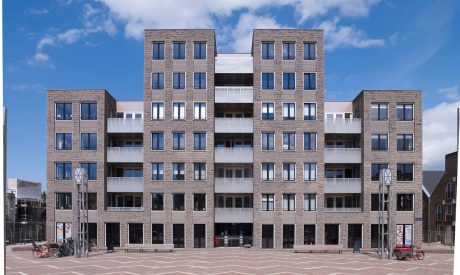 Blauwrood Genuanceerd HV WF en EF, Grijs en Bronsgroen HV WF | Nieuwbouw Appartementen | Deo Neo, Haarlem | Architect: Dana Ponec Architecten, Amsterdam, Studioninedots, Amsterdam en Simon Sprietsma Stadslandschappen, Amsterdam | Client: De Key - De Principaal i.s.m. AM Noord-Holland | Completion Date: 2015-01-01
