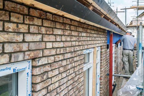 Verwerking van Pasvik Park HV EcoBrick op het Glorius project in Beek en Donk