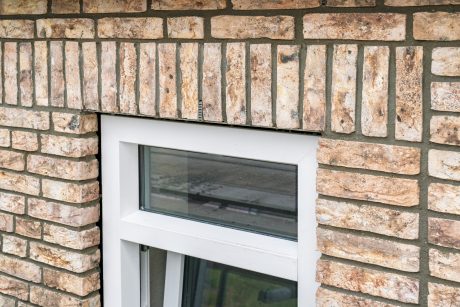 Verwerking van Pasvik Park HV EcoBrick op het Glorius project in Beek en Donk