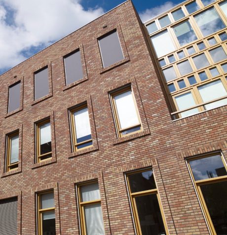 Kolengestookt Zeisterbont VB WF | Nieuwbouw Stadhuiskwartier | Grote Kerkhof, Deventer | Architect: Neutelings Riedijk Architecten, Rotterdam | Contractor: BAM Woningbouw Noordoost- Zwolle | Client: Gemeente Deventer | Completion Date: 2016-01-01