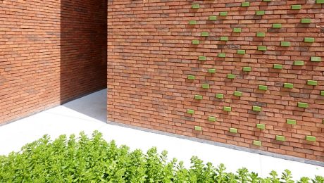 Leipan 301 Rustiek Engobe 872 Glazuurstenen Groen Geglazuurd Olm HV WF Renovation and Extension Residential Care Center | Architect: Gino Debruyne & Architecten, Brugge | Contractor: Artes Depret, Zeebrugge | Client: Vzw Volkswelzijn, Brugge | Completion Date: 2014-01-01