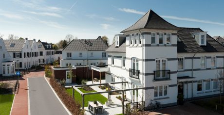 Oude Holle Sinus Vieilli Blauw Gesmoord 714, Tuile du Nord 44 Blauw Gesmoord 706 en Leipan 301 Blauw Gesmoord 706 | Nieuwbouw 2-onder-1-kapwoningen, Villa’s en Tussenwoningen | Witte van Scholten, Maarssen | Architect: ARCAS Architecture & Urbanism, Knokke-Heist (België) | Contractor: Bouwmaatschappij Ufkes, Apeldoorn & Van der Vorm Engineering, Maarssen | Client: KondorWessels Projecten, Maarssen | Completion Date: 2015-01-01