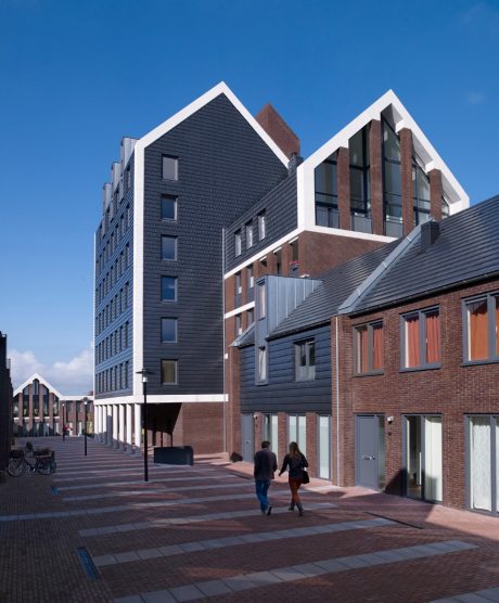 Datura Mat Leizwart Geglazuurd 756 |  Nieuwbouw Appartementen en Winkels De Citadel | Colonnade, Assen | Architect: Ritzen Architecten, Maastricht | Contractor: BAM Woningbouw, Drachten | Client: Gemeente Assen | Completion Date: 2014-01-01