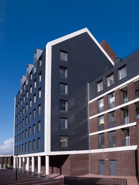 Datura Mat Leizwart Geglazuurd 756 |  Nieuwbouw Appartementen en Winkels De Citadel | Colonnade, Assen | Architect: Ritzen Architecten, Maastricht | Contractor: BAM Woningbouw, Drachten | Client: Gemeente Assen | Completion Date: 2014-01-01