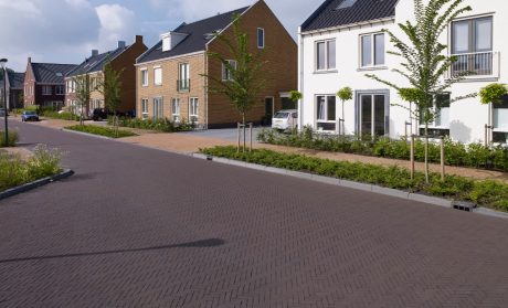 Uitbreiding Assenrade, Hattem | Straatbakstenen: Latina en Nero VB DF