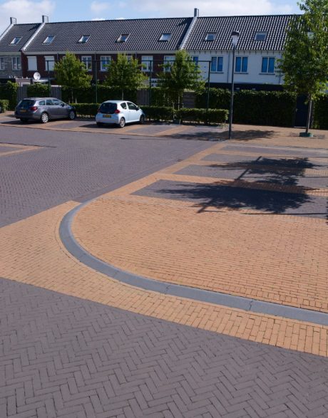 Uitbreiding Assenrade, Hattem | Straatbakstenen: Latina en Nero VB DF