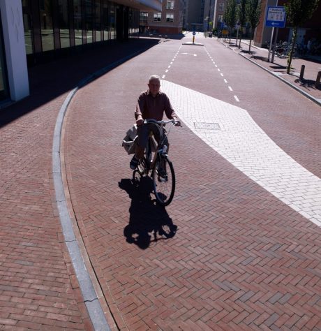 Herinrichting Gemeentehuis, Almelo | Straatbakstenen: Padova DF, Nero DF en Bruno KK | Architect en opdrachtgever: Gemeente Almelo