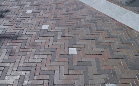 Renovatie straat | Binnenweg, Heemstede | Straatbakstenen mix: Novoton wasserstrich (93%) en Arduin wasserstrich (7%) DF | Opdrachtgever: Gemeente Heemstede | Aannemer: Compeer B.V., Halfweg