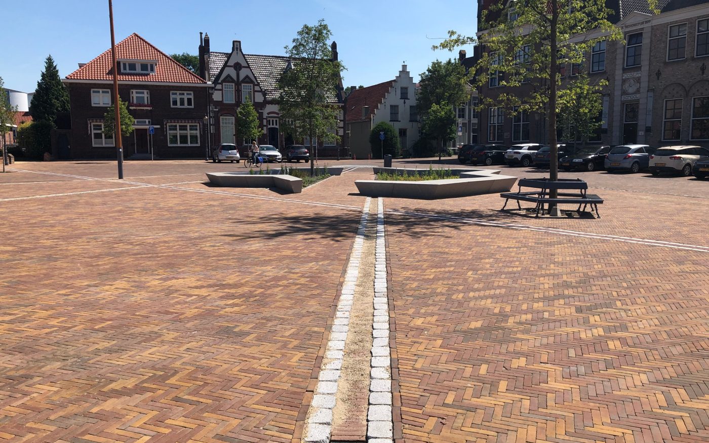 Auraton WF, DF. Bruno WF, DF, KK80. Renovatie dorpsplein | Zevenbergen
