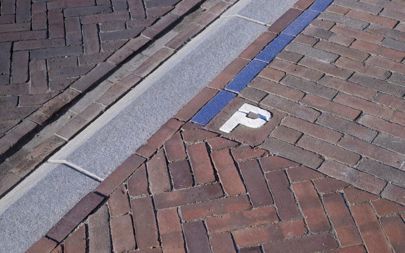 Herinrichting historische kern wijkstraat Appingedam. Rosa onbezand en Rosa bezand