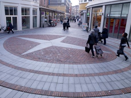 Ontwikkeling centrum | Oostpoort, Amsterdam-Oost | Straatbaksteen: Rosa wasserstrich DF | Opdrachtgever: Gemeente Amsterdam, Deelraad Oost