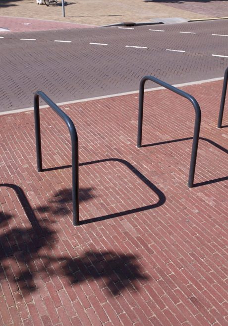 Integrale reconstructie, Ommen Zuid | Straatbakstenen: Rood WF (project specifiek), Brons DF (project specifiek), Mastiek DF, Omber KK70 (project specifiek) en DF, Bruno DF, Paviona WF en Siena Blindengeleidestenen DF | Architect: Roelofs Advies & Ontwerp, Den Ham | Opdrachtgever: Gemeente Ommen | Aannemer: Combinatie Roelofs/NONAK