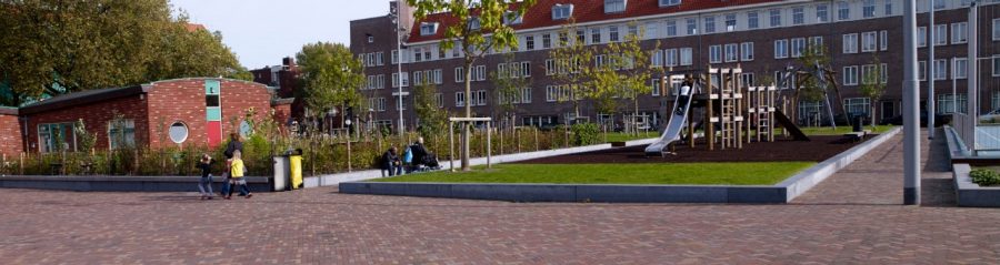 Plein voor ontmoeting Makassarplein, Amsterdam