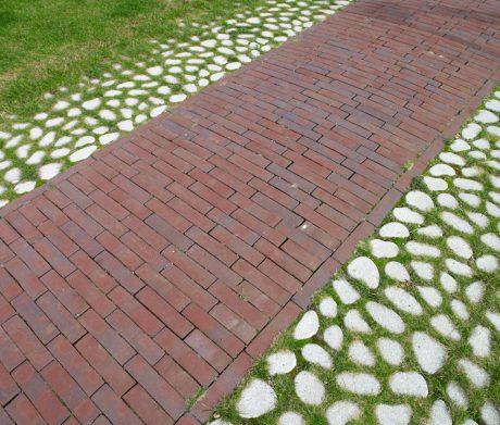 Realisatie recreatiepark | De Leistert, Leudal | Straatbakstenen: Padova LF60 en KK70, Mastiek KK70, Siena KK70 en DF | Architect: Zeelenberg Architectuur, Ouddorp | Opdrachtgever: Arcus Zuid / Dresenhof | Jaar van realisatie: 2011