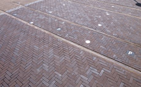 Herinrichting dorpskern | Shared Space, Middelharnis | Straatbakstenen: Padova KK80 en Oliva wasserstrich DF