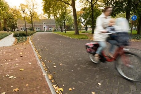 Herinrichting centrum, Middelburg | Straatbakstenen: Middelburgmix WF | Aannemer: Aannemersbedrijf J.M.B., Oudenbosch JD Infra, Meliskerke | Architect en opdrachtgever: Gemeente Zevenaar | Aannemer: Hoornstra Infrabouw, Doesburg