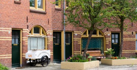 Dakpan: Tuile du Nord 44 Natuurrood 600 | Grootschalige Renovatie 'Tuindorp' | Van der Pekbuurt, Amsterdam | Architect: Architectenbureau Hoogeveen B.V., Amstelveen, Nederland | Client: Ymere, Amsterdam | Completion Date: 2017-02-14