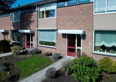 Raamdorpels Zwart Verglaasd 16x10, Prefab Elementen | Renovatie Tussenwoningen | Biesdonk, Breda | Contractor: Ballast Nedam, Nieuwegein | Client: Singelveste AlleeWonen