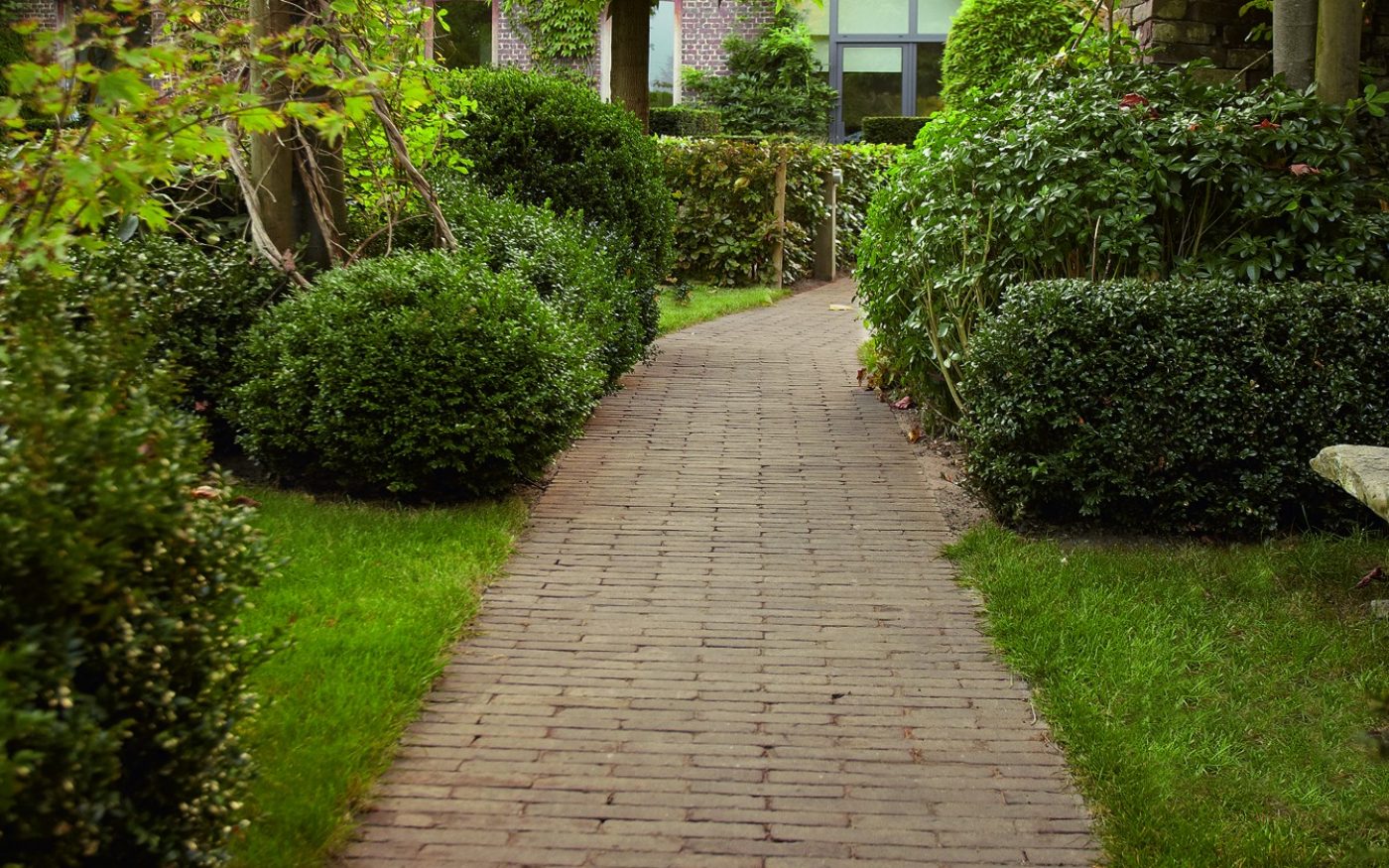 Reference photo private landscaping in Zeveren