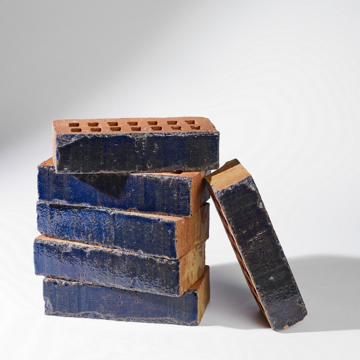 Sfeerbeeld van de Mineral serie glazuurstenen