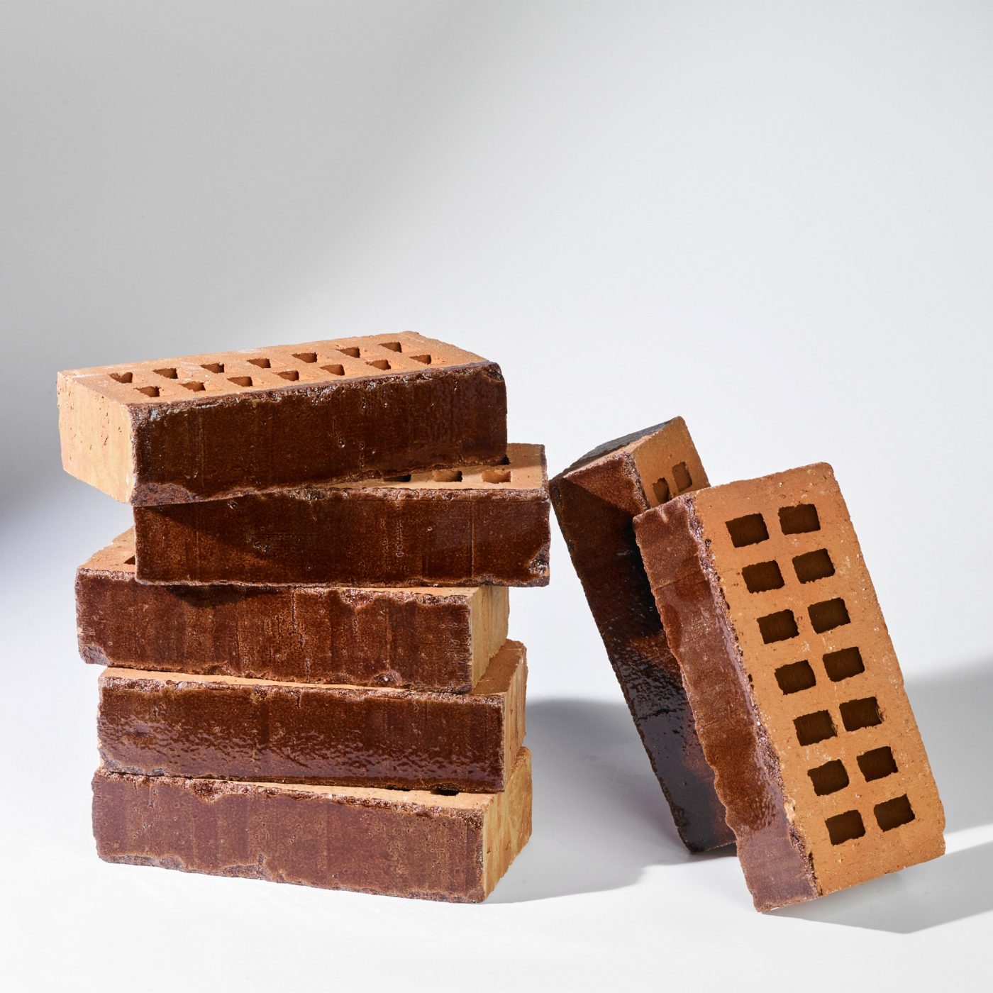 Sfeerbeeld van de Mineral serie glazuurstenen